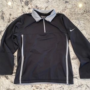 Youth XL Nike Golf Therma-Fit 1/4 Sweater.